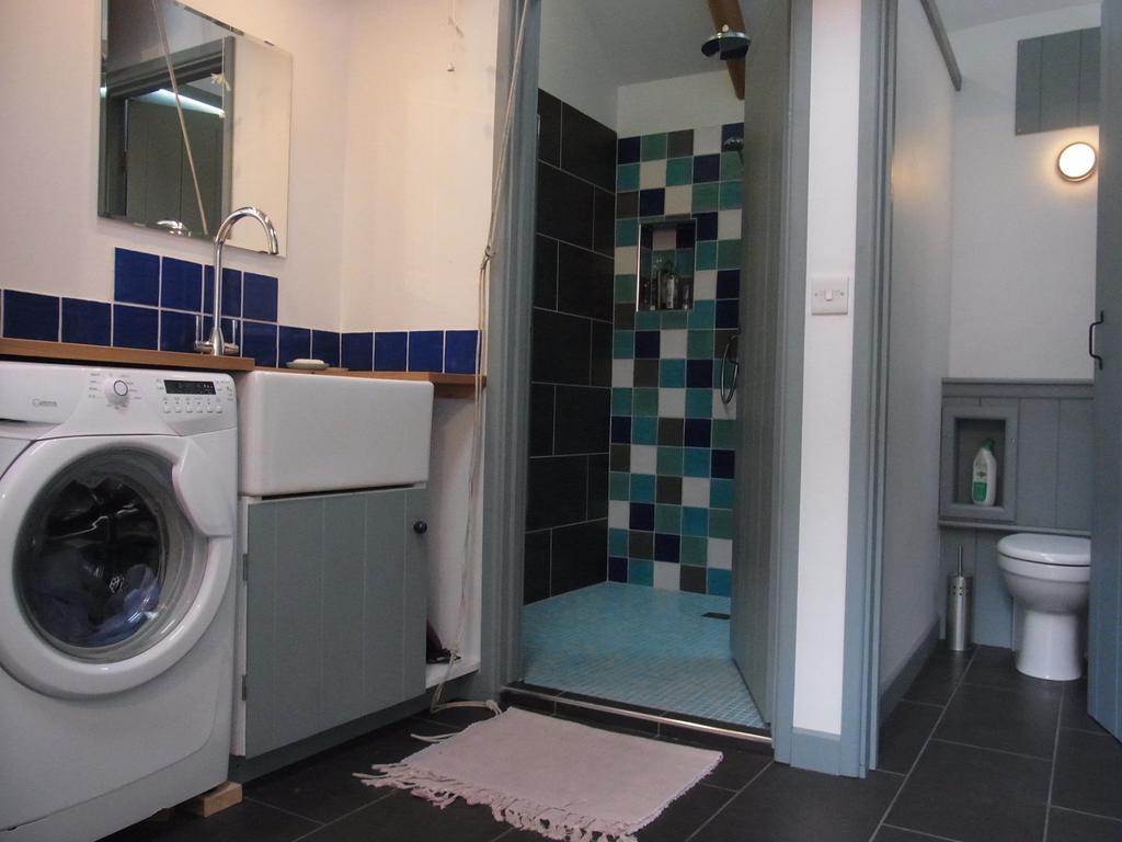 Rhiwiau Self Catering Villa Carmarthen Esterno foto